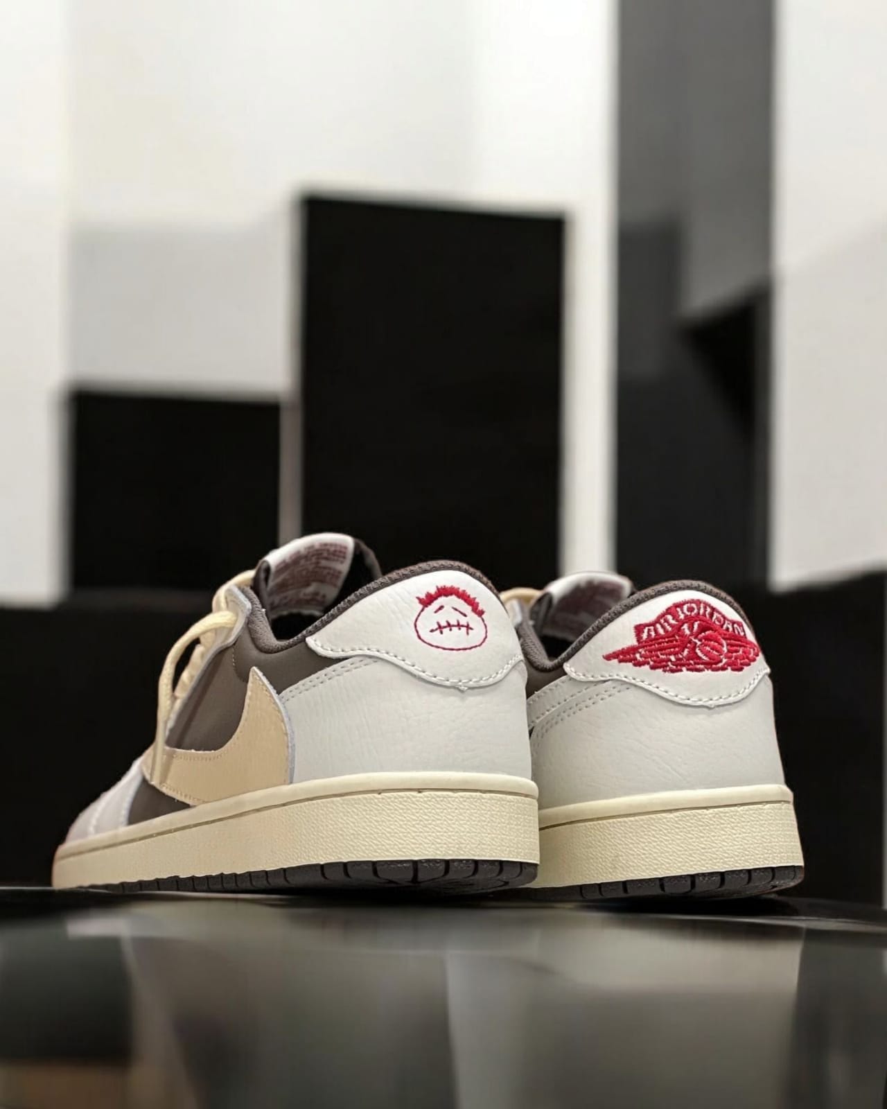 Nike Air jordan retro 1 X Travis Scott