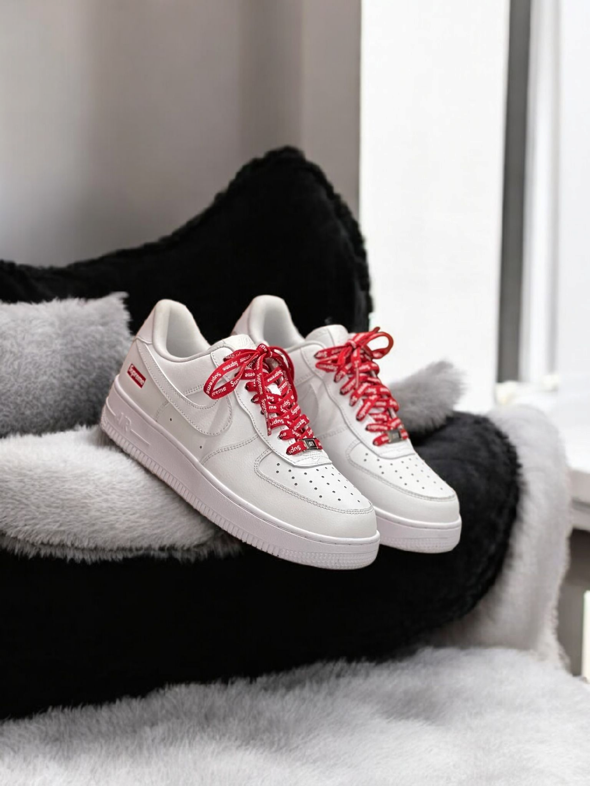 Nike Air Force One X Supreme
