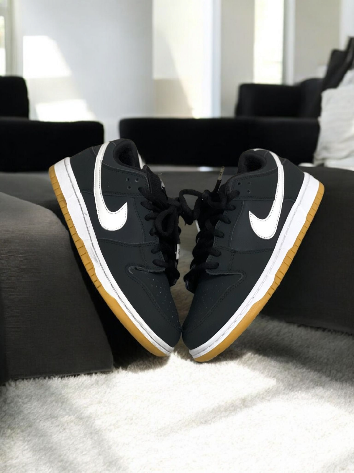 Nike SB Dunk Low Black Gum
