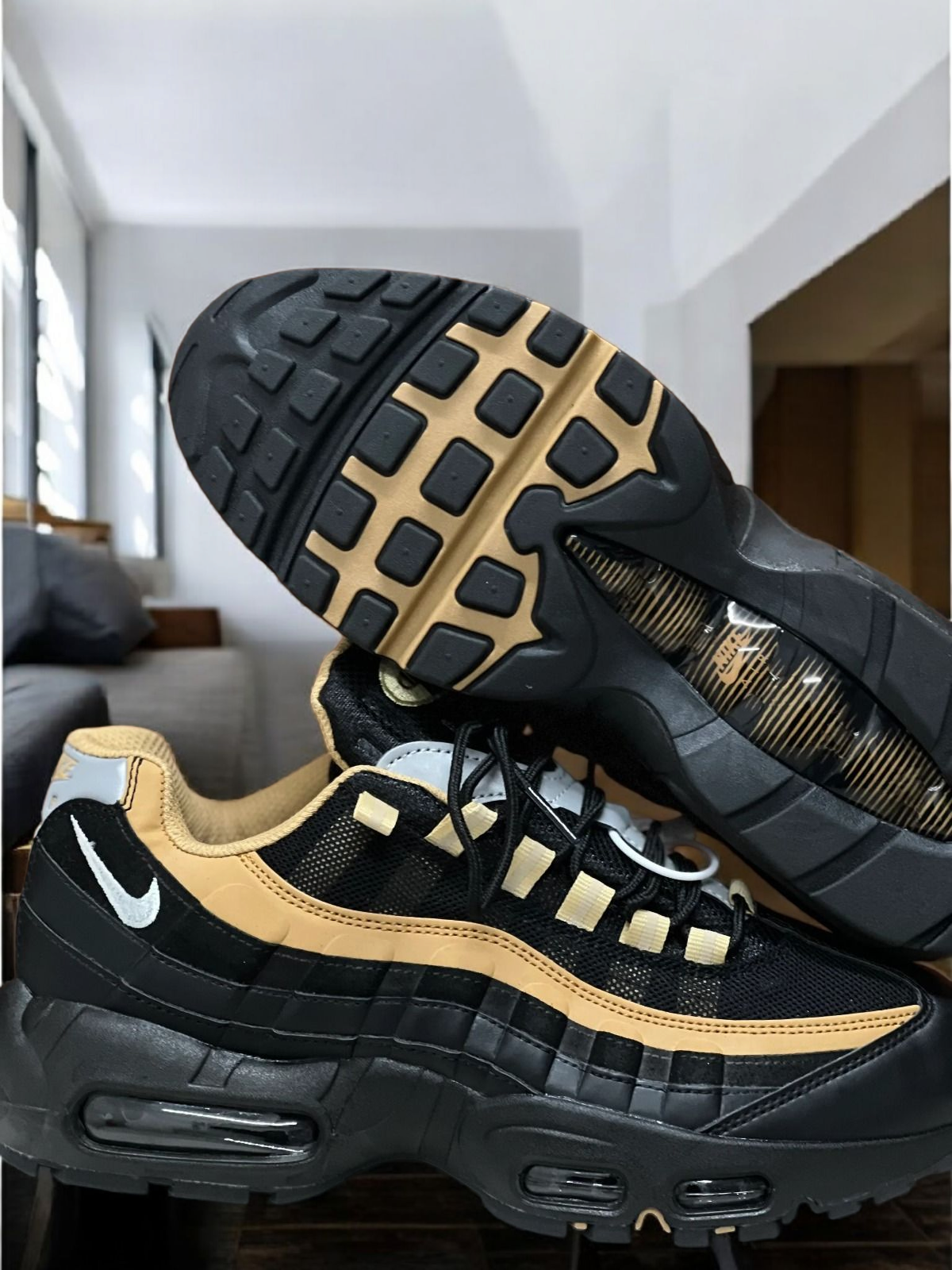 Nike Air Max 95 Black Elemental Gold
