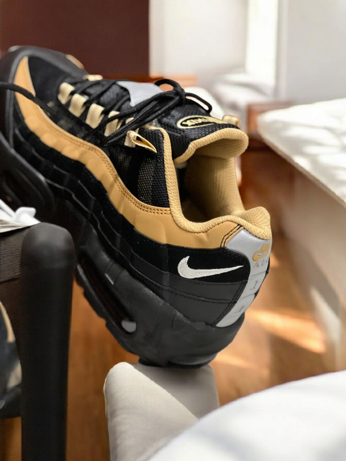 Nike Air Max 95 Black Elemental Gold